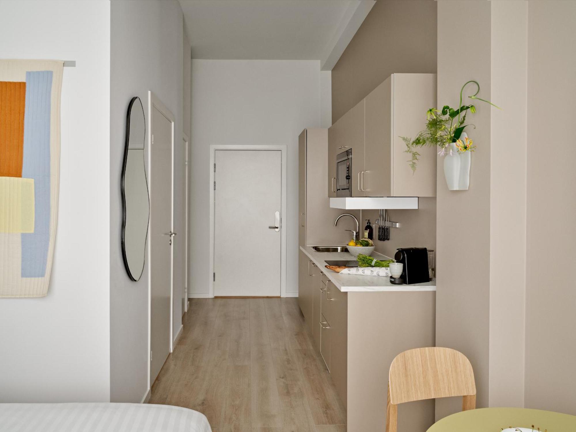 Flora Aparthotel *